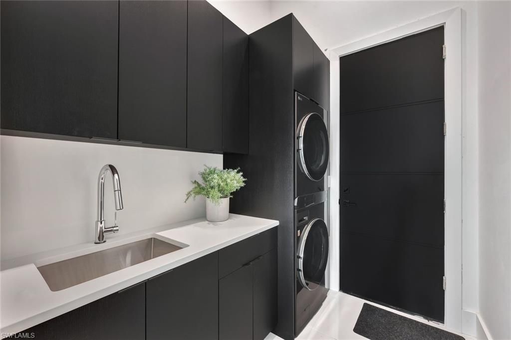 Interior, Utility Closets, Washer
