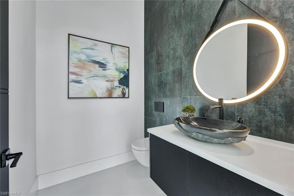 Bathroom, Interior