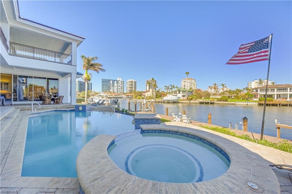 Exterior, Lake, Pool
