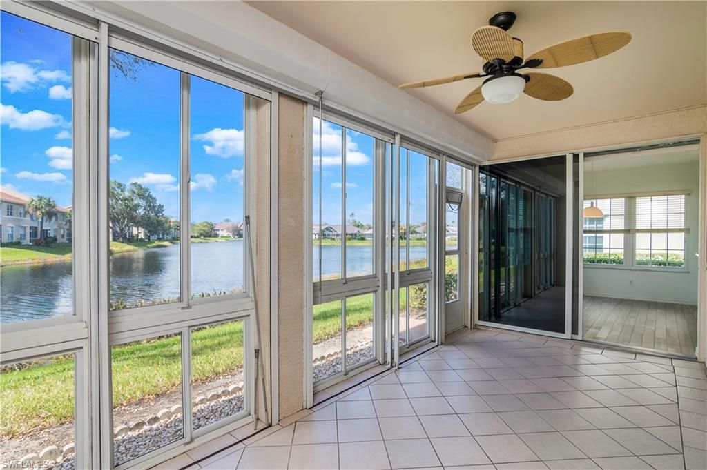 Interior, Sun Room, Water