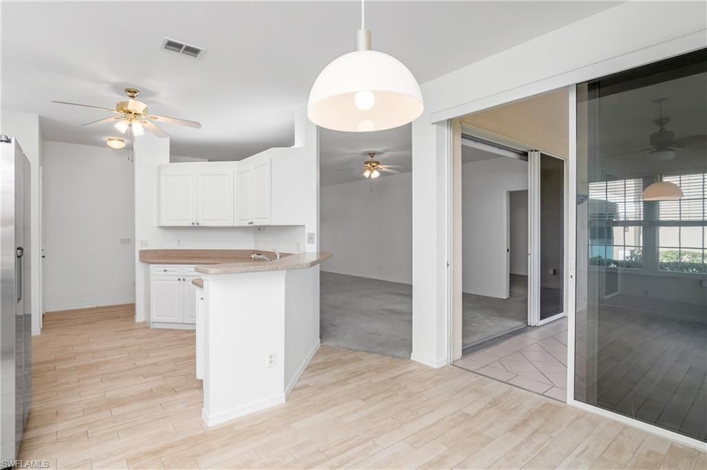 Interior, Kitchen, Pendant Lights, Wood Texture Flooring