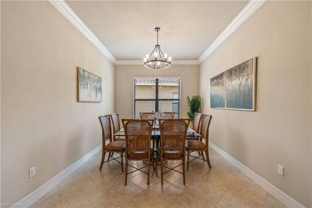 Chandelier, Dining room, Interior