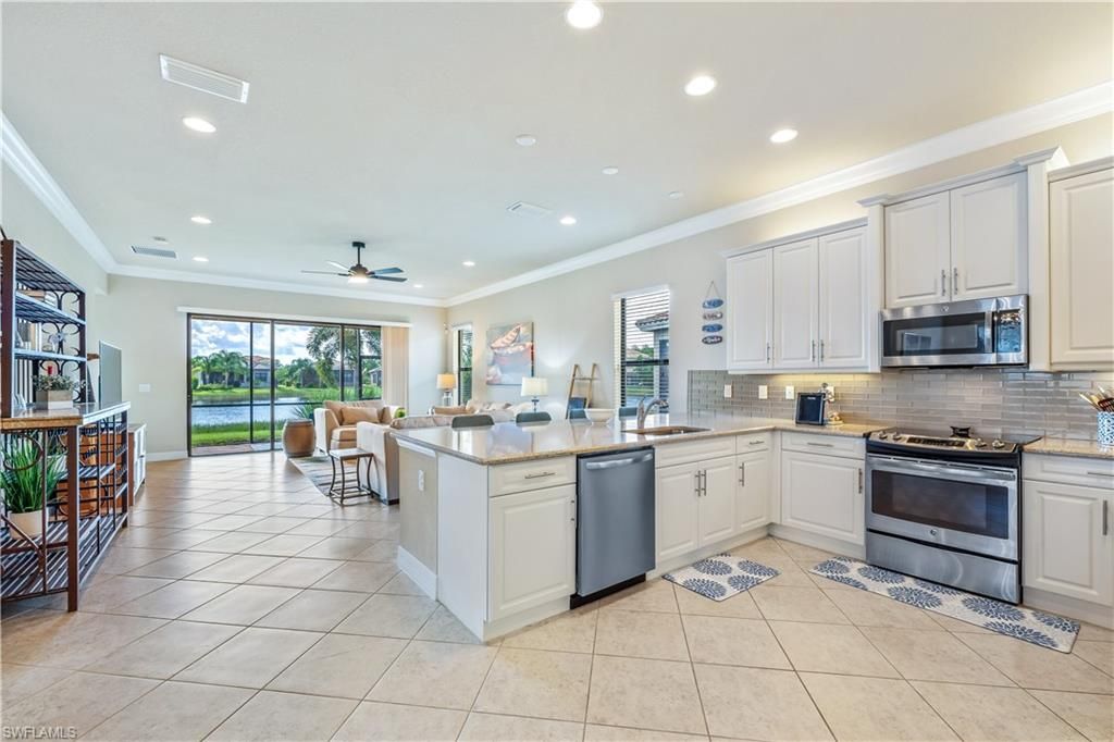 Dining room, Interior, Kitchen, Living room, Recessed Lighting, Stainless Steel Appliances