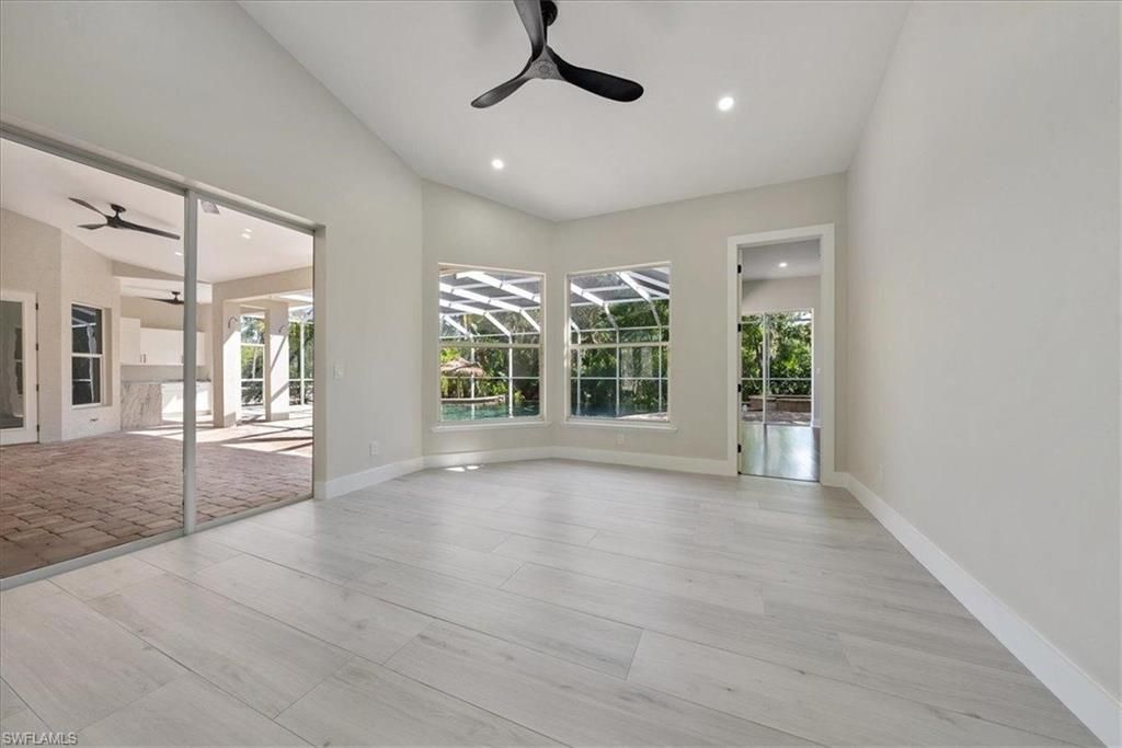 Empty room, Interior, Recessed Lighting, Wood Texture Flooring