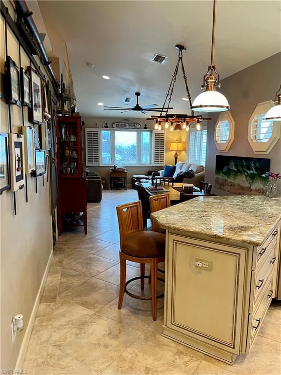 Interior, Living room, Pendant Lights, Recessed Lighting