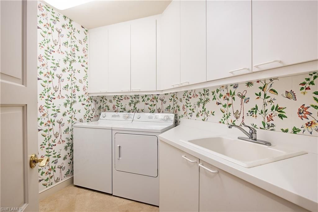 Interior, Washer