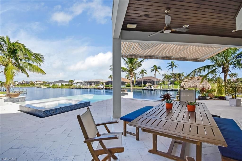 Exterior, Lake, Pool