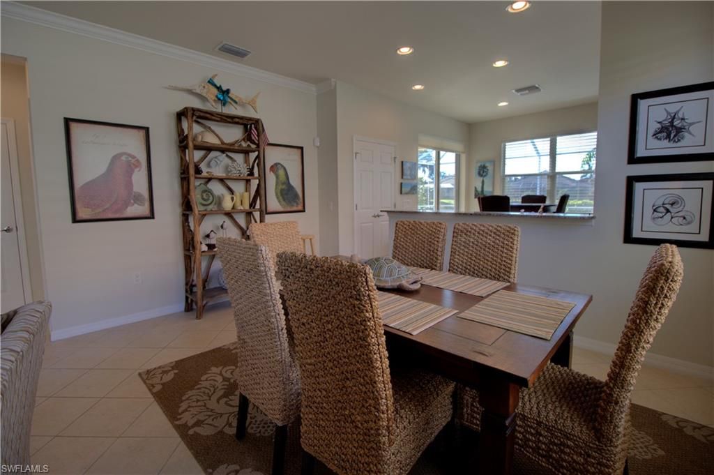 Dining room, Interior, Recessed Lighting