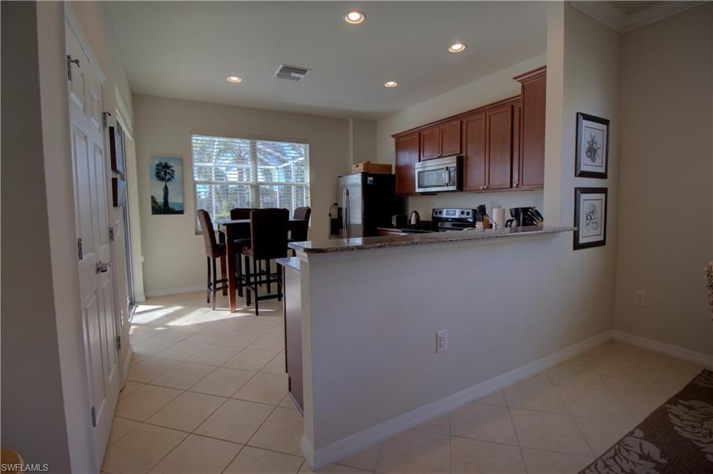 Dining room, Interior, Kitchen, Recessed Lighting