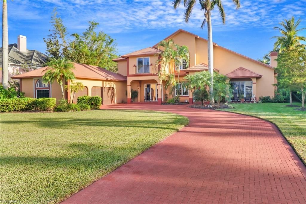 Backyard, Exterior, Facade, Mediterranean