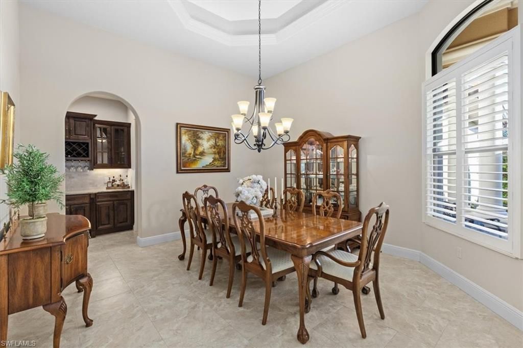 Chandelier, Dining room, Interior