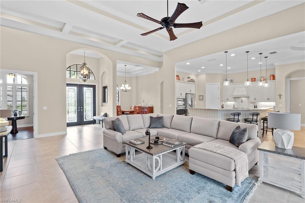 Chandelier, Dining room, Interior, Kitchen, Living room, Pendant Lights, Recessed Lighting, Stainless Steel Appliances