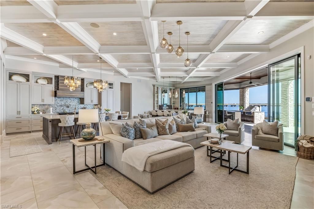 Chandelier, Dining room, Interior, Kitchen, Living room, Pendant Lights, Recessed Lighting