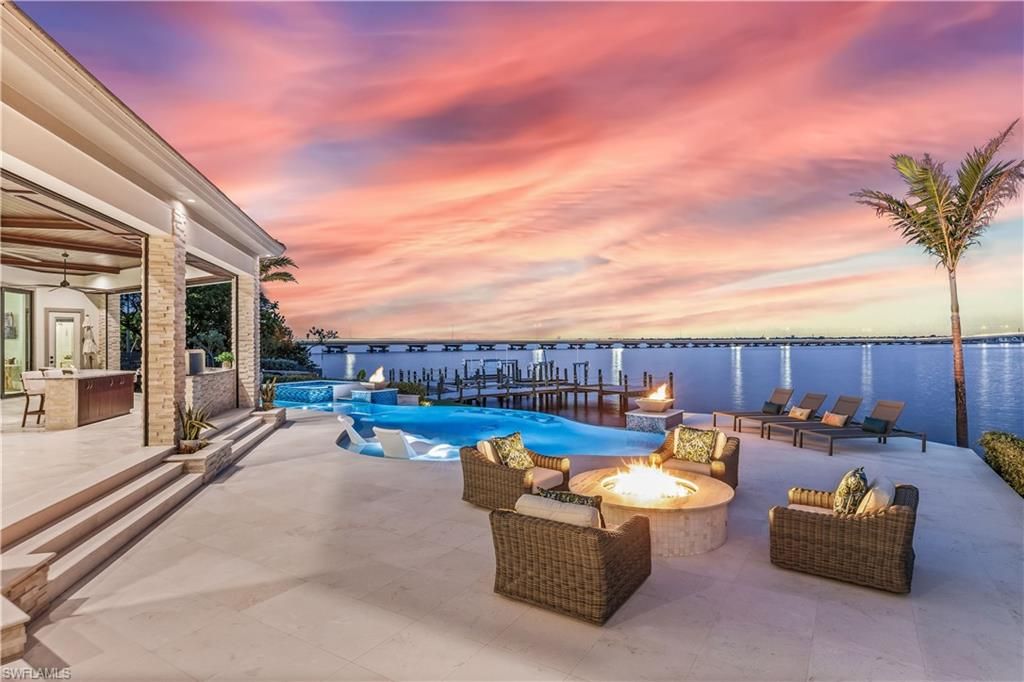 Exterior, Pool, Water
