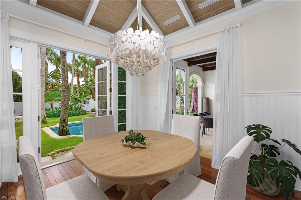 Chandelier, Dining room, Interior, Pendant Lights, Wooden Ceilings, Wood Texture Flooring