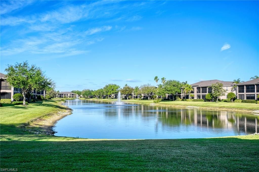 Exterior, Lake