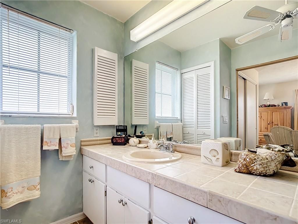 Bathroom, Interior, Tile Countertops