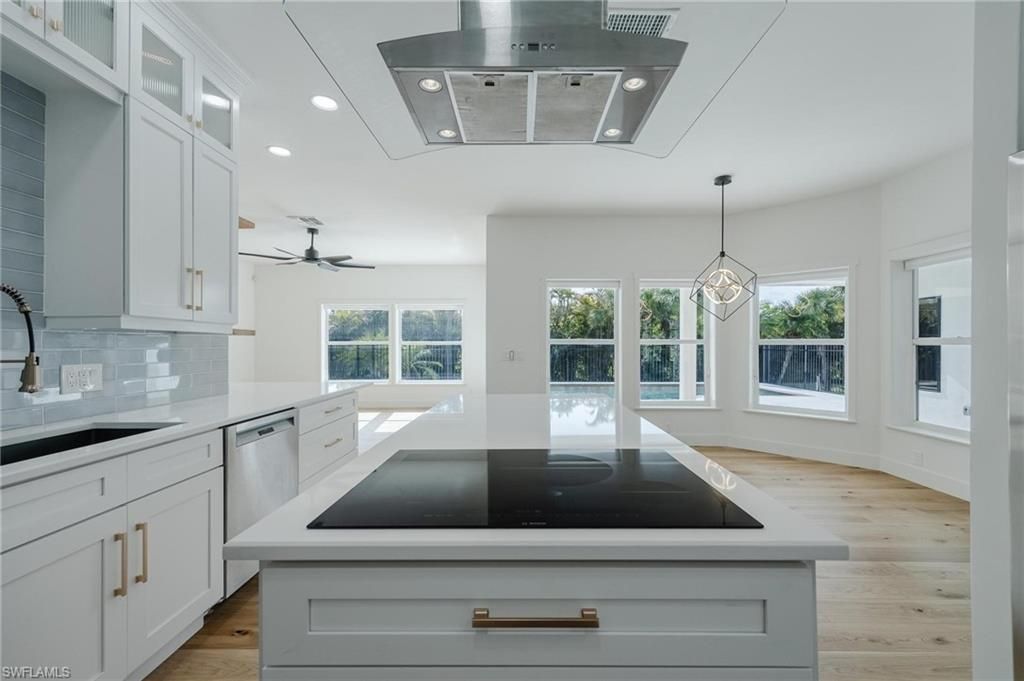 Interior, Kitchen, Pendant Lights, Recessed Lighting, Wood Texture Flooring