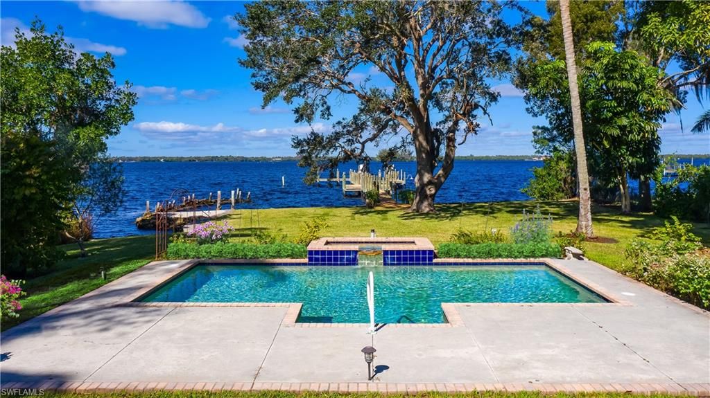 Exterior, Lake, Pool, Water