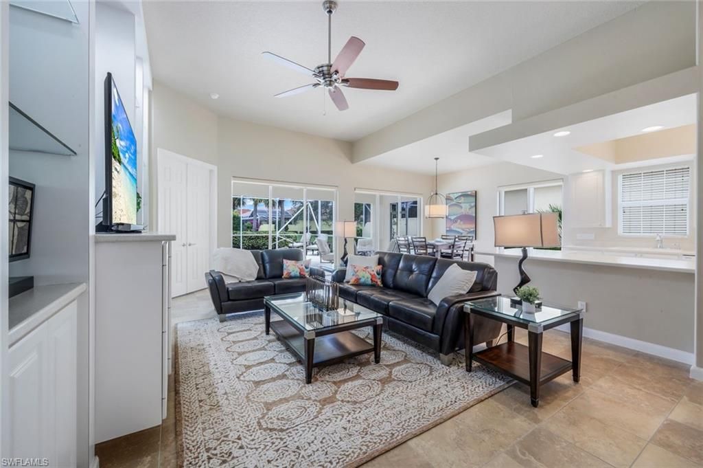 Dining room, Interior, Living room, Pendant Lights, Recessed Lighting