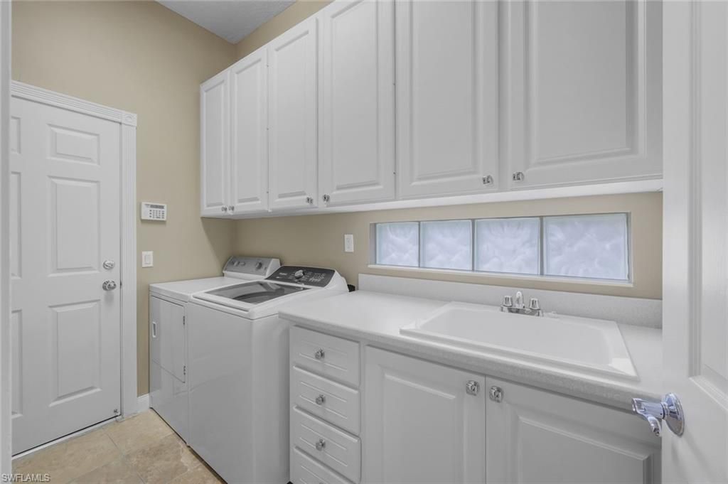 Interior, Washer