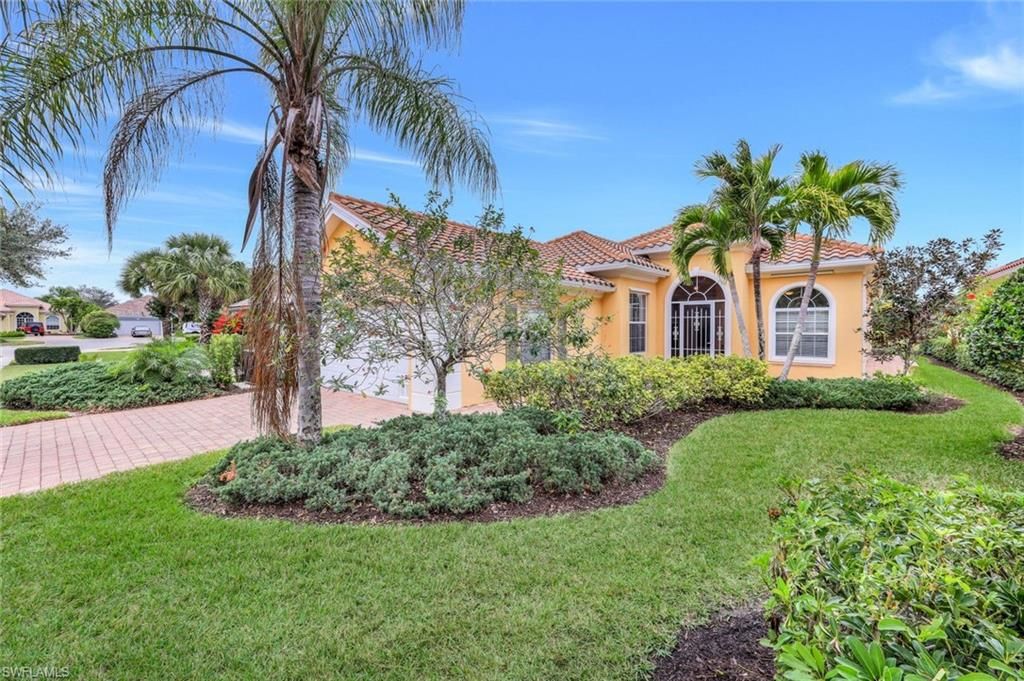 Backyard, Exterior, Facade, Mediterranean