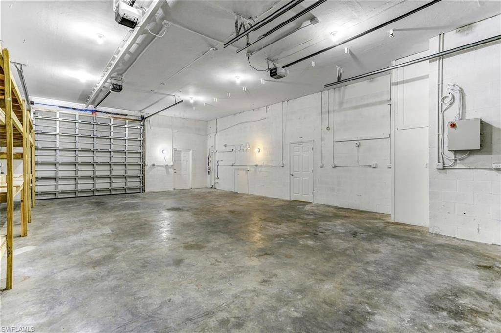 Garage, Interior
