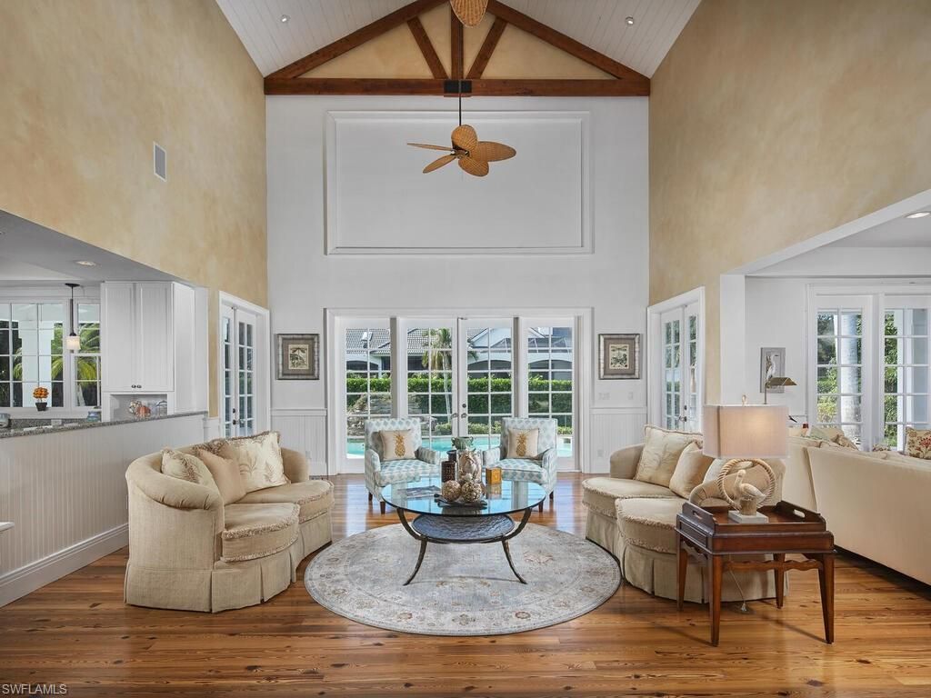 Interior, Living room, Recessed Lighting, Wooden Beams, Wood Texture Flooring
