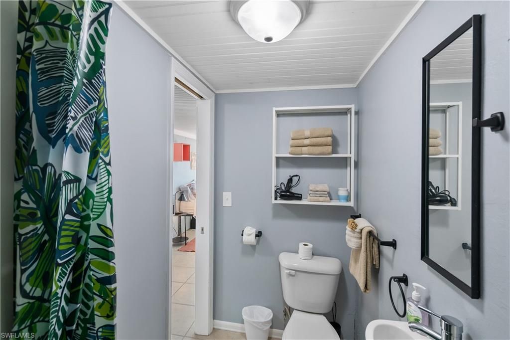 Bathroom, Interior