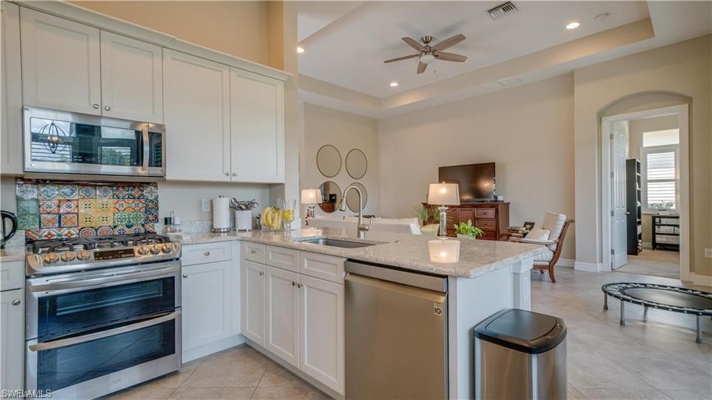 Dining room, Interior, Kitchen, Recessed Lighting, Stainless Steel Appliances