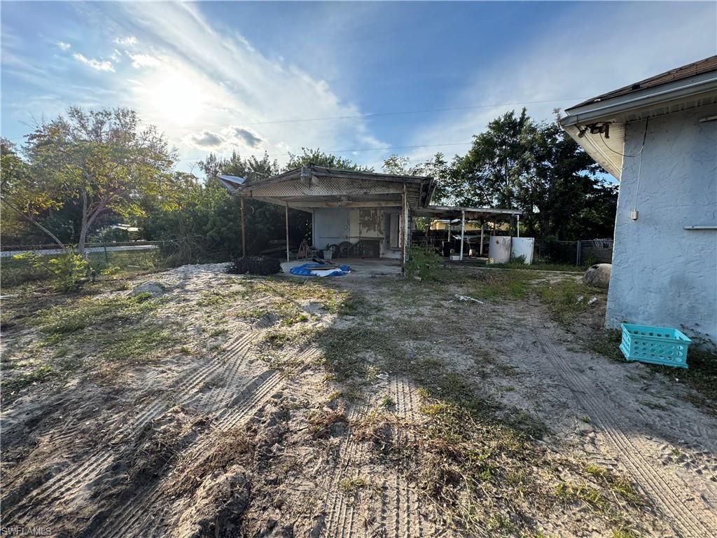 Backyard, Exterior