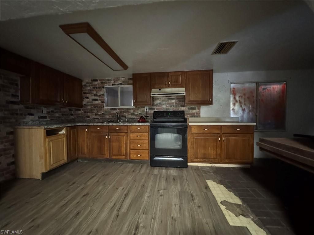 Interior, Kitchen, Stone Walls, Wood Texture Flooring