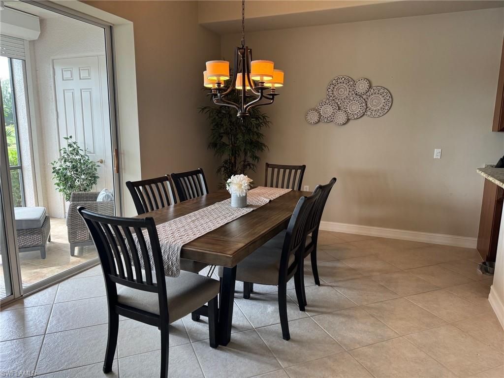 Chandelier, Dining room, Interior