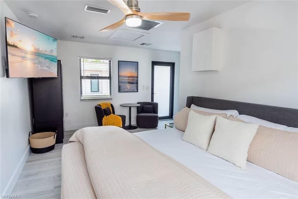 Bedroom, Interior, Wood Texture Flooring