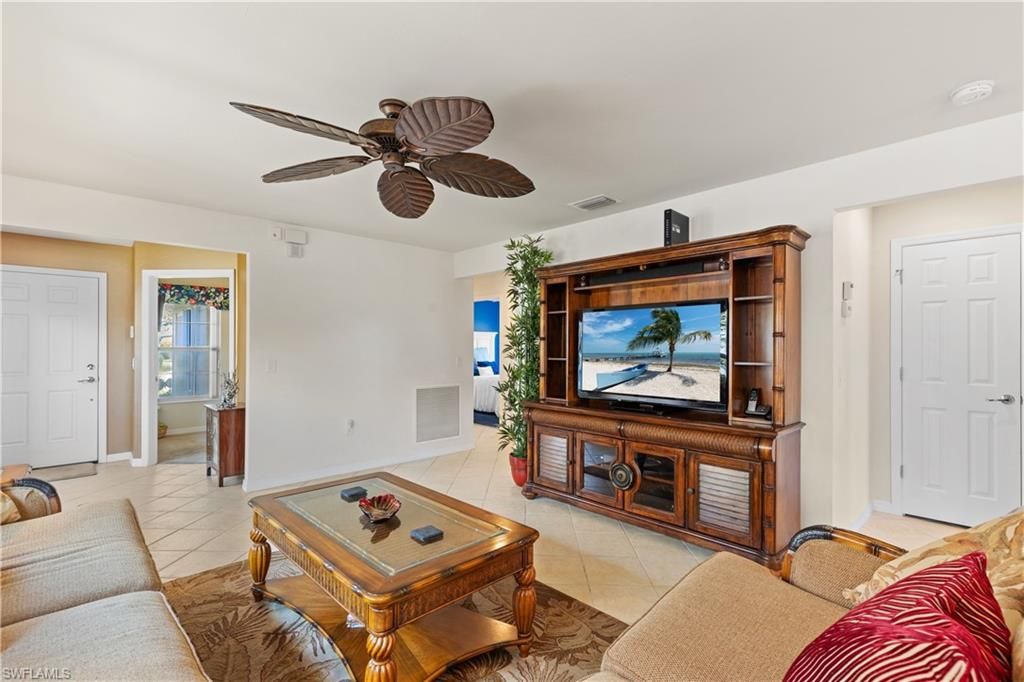 Game Room, Interior, Living room