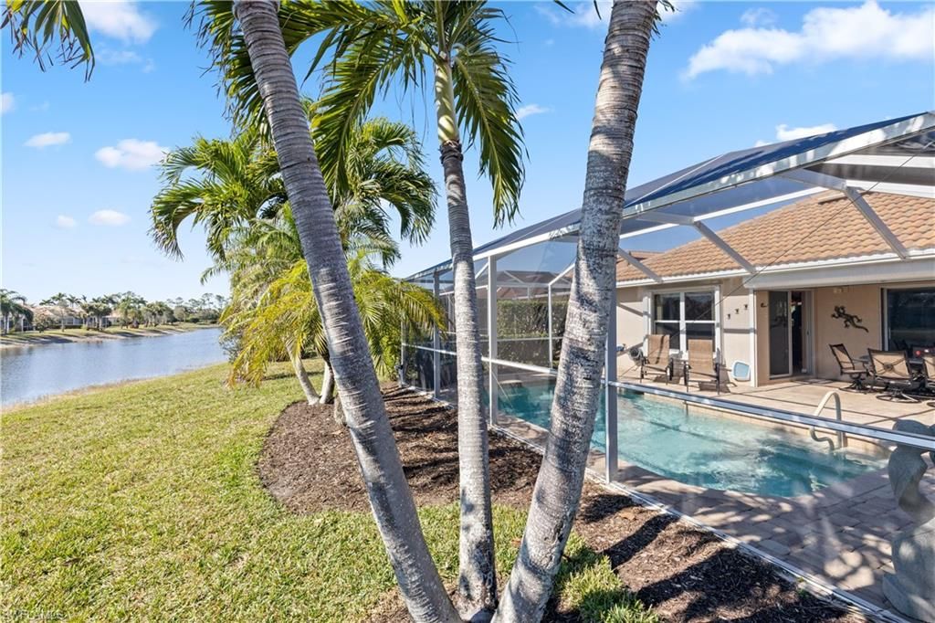 Exterior, Lake, Pool
