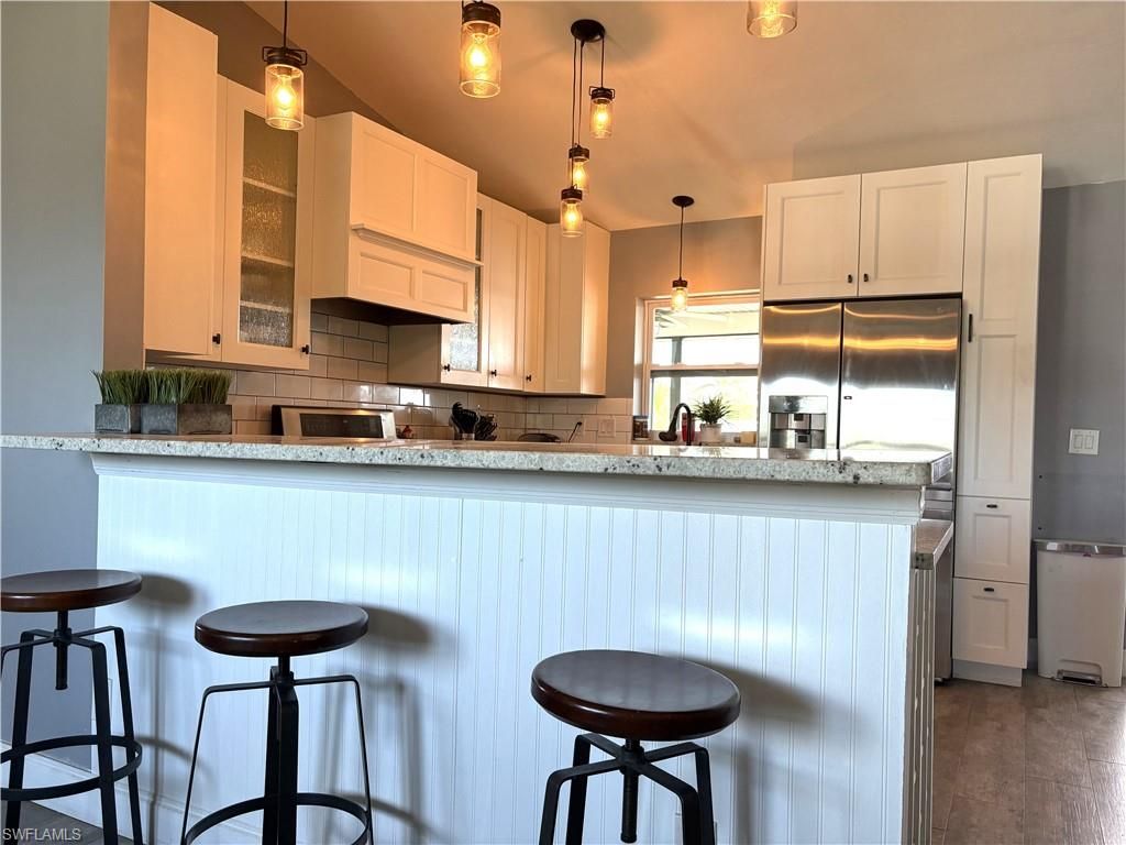 Interior, Kitchen, Pendant Lights, Stainless Steel Appliances