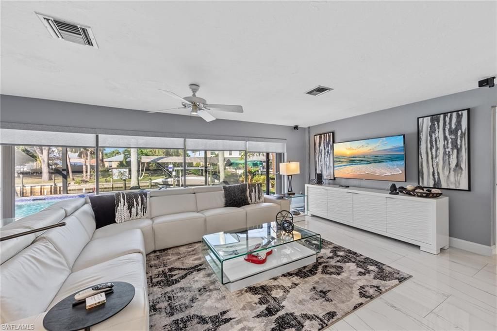 Interior, Living room