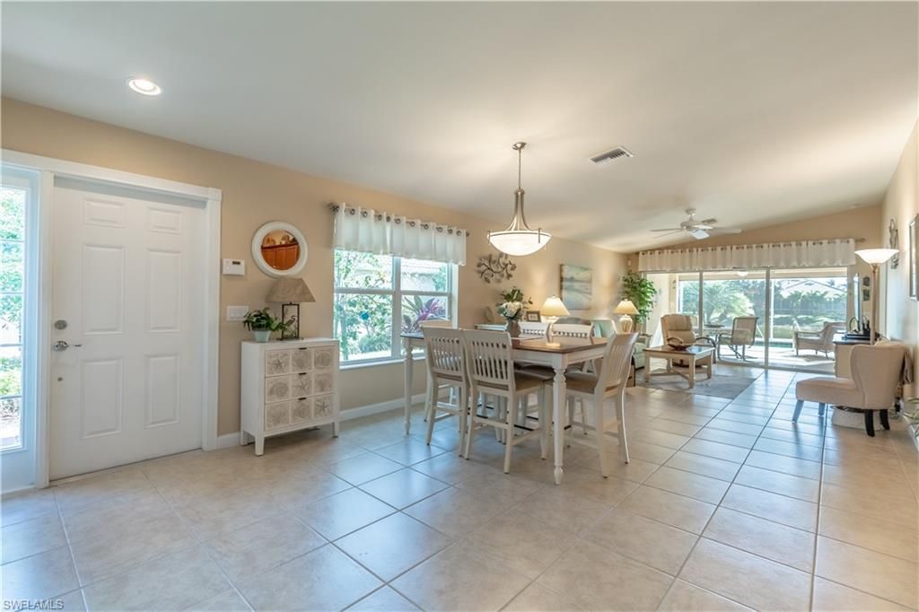 Dining room, Interior, Living room, Pendant Lights, Recessed Lighting