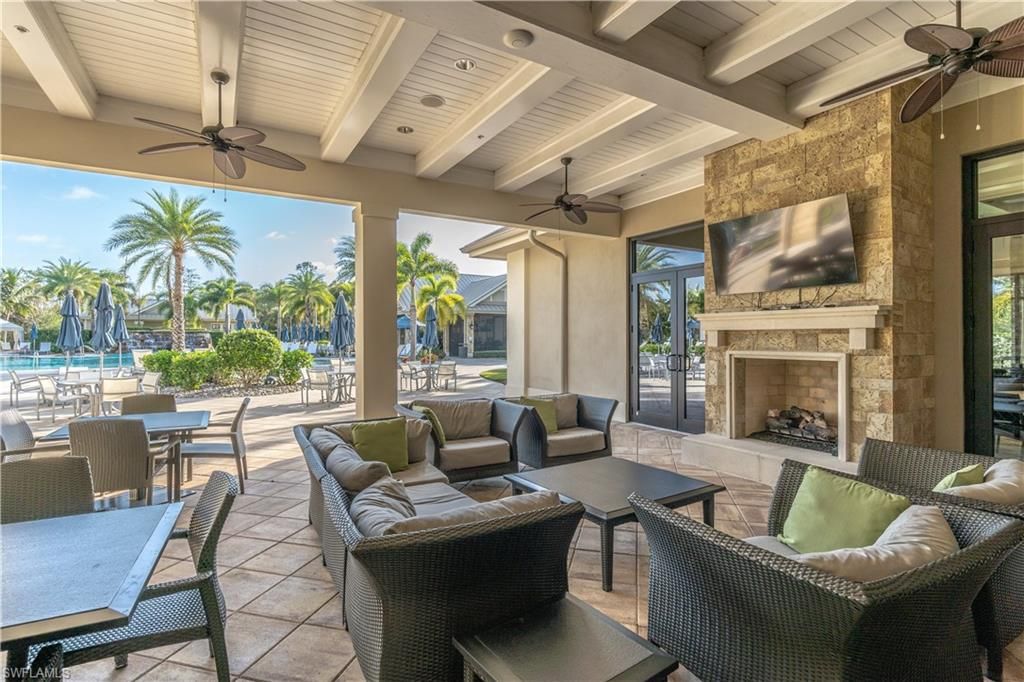 Exterior, Fireplace, Living room