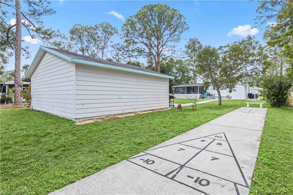 Backyard, Exterior