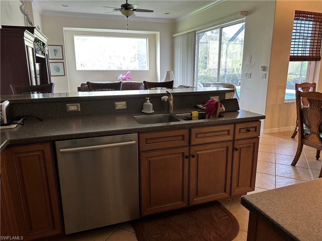 Dining room, Interior, Kitchen