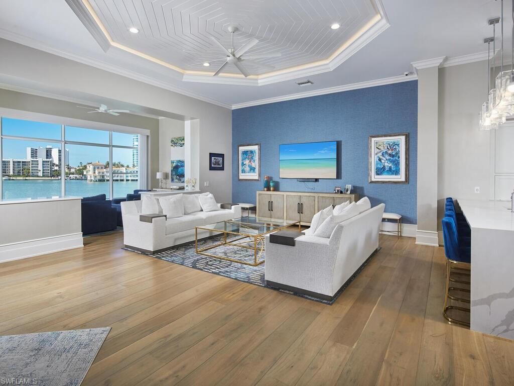 Interior, Living room, Pendant Lights, Recessed Lighting, Water, Wood Texture Flooring
