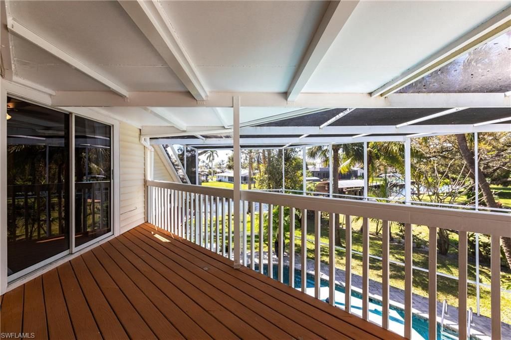 Interior, Sun Room, Wood Texture Flooring