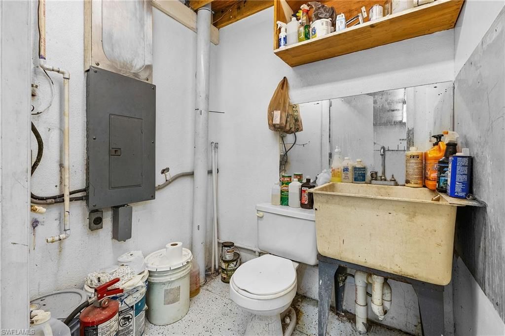 Bathroom, Interior