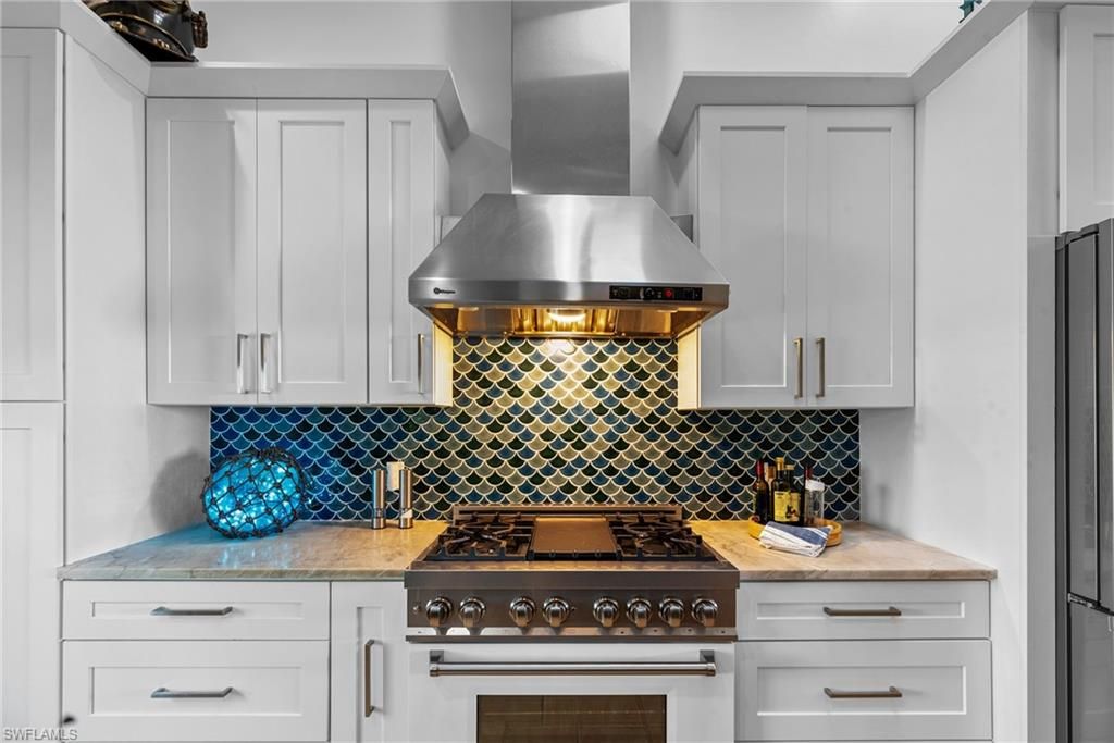 Interior, Kitchen, Stainless Steel Appliances