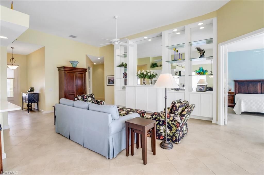 Interior, Living room, Pendant Lights, Recessed Lighting