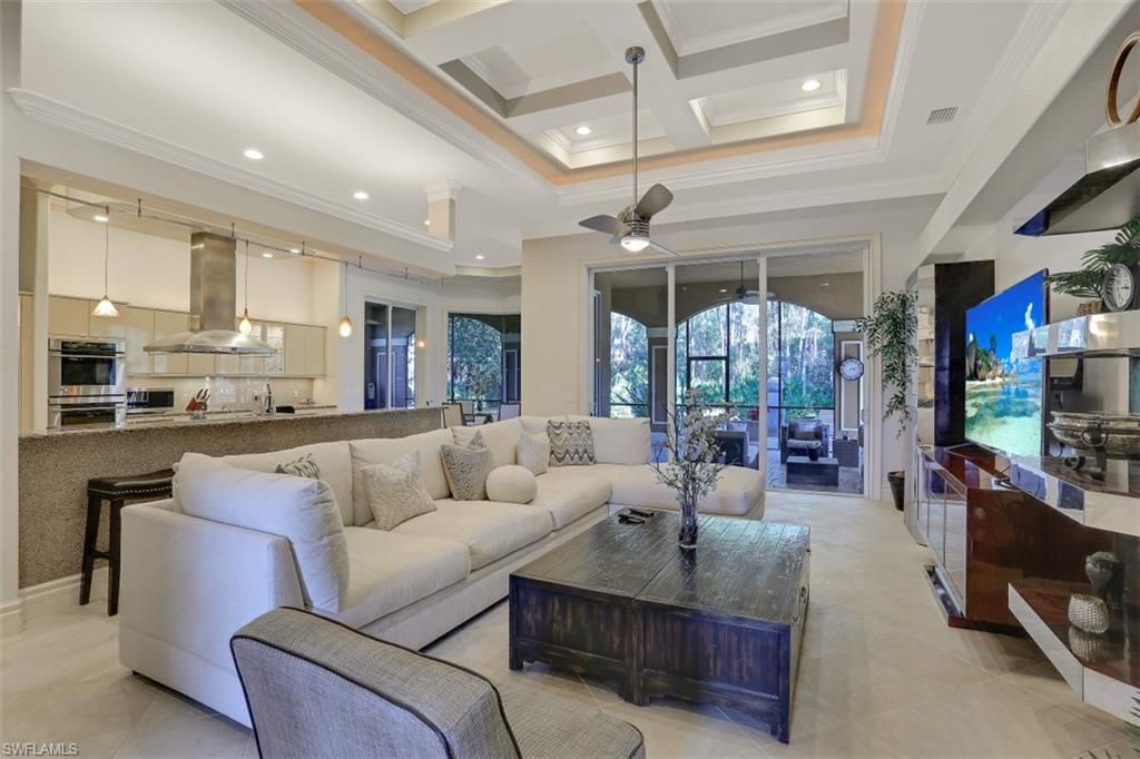 Interior, Kitchen, Living room, Pendant Lights, Recessed Lighting, Stainless Steel Appliances