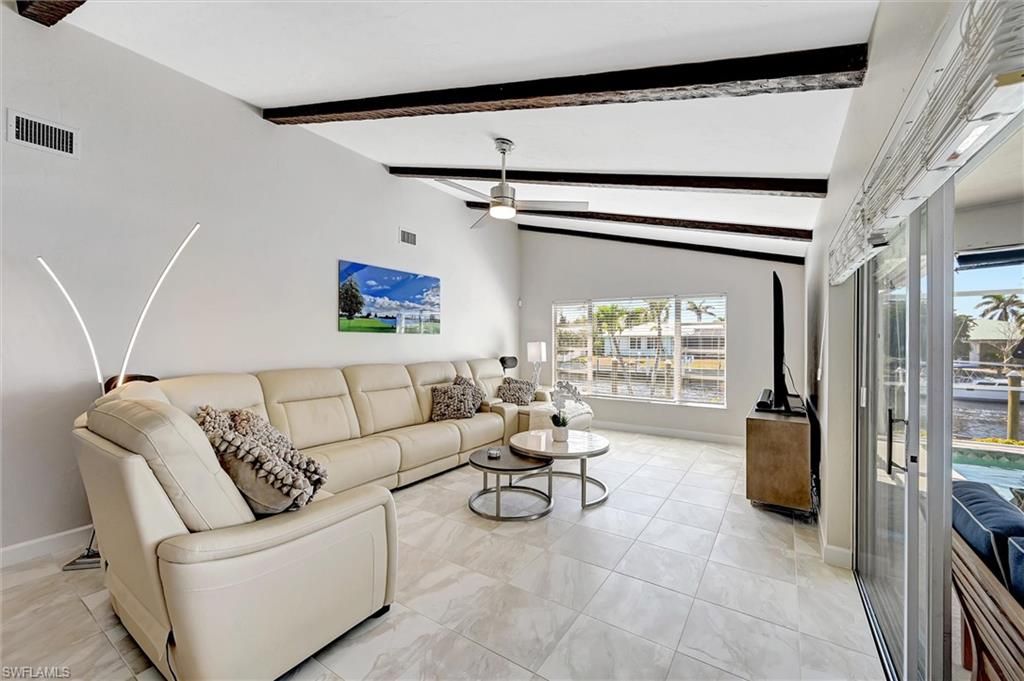 Interior, Living room, Wooden Beams