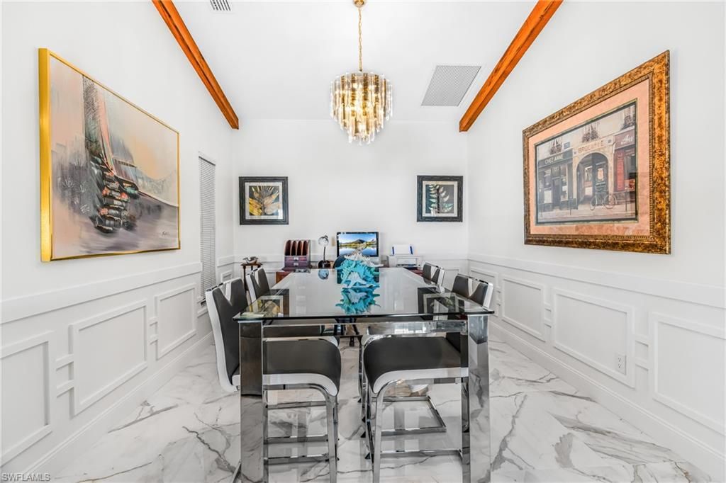 Chandelier, Dining room, Interior, Marble, Pendant Lights